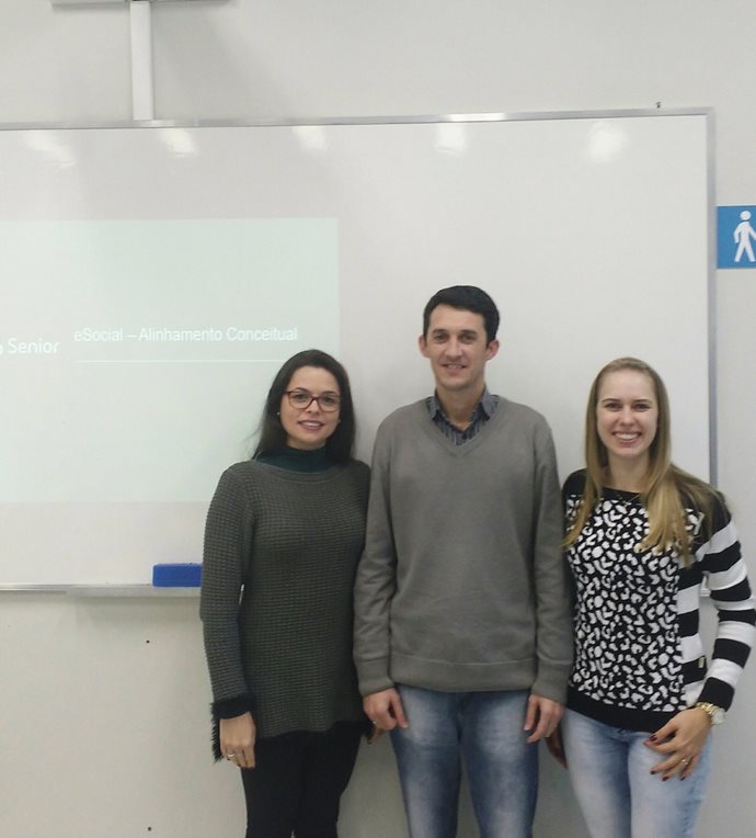 Colaboradoras da Coopermil participaram de curso em Novo Hamburgo
