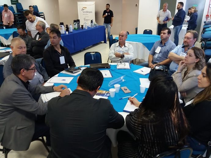 Coopermil participa do Fórum do Comércio 2018