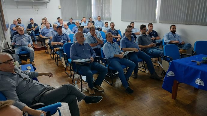 Coopermil reúne gestores para atualização sobre planejamento estratégico 2023-2032