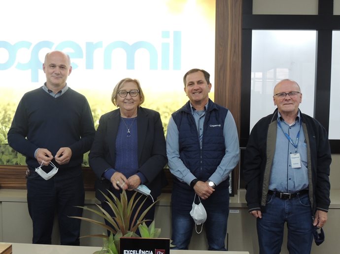 Coopermil recebe visita da Deputada Zilá Breitenbach