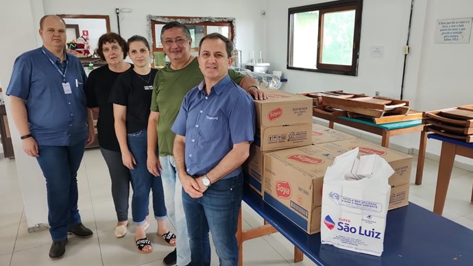 Coopermil realiza entrega de doação