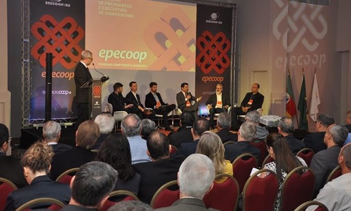 Coopermil participou do 6º Encontro de Presidentes e Executivos de Cooperativas do RS para debater a Inovação.